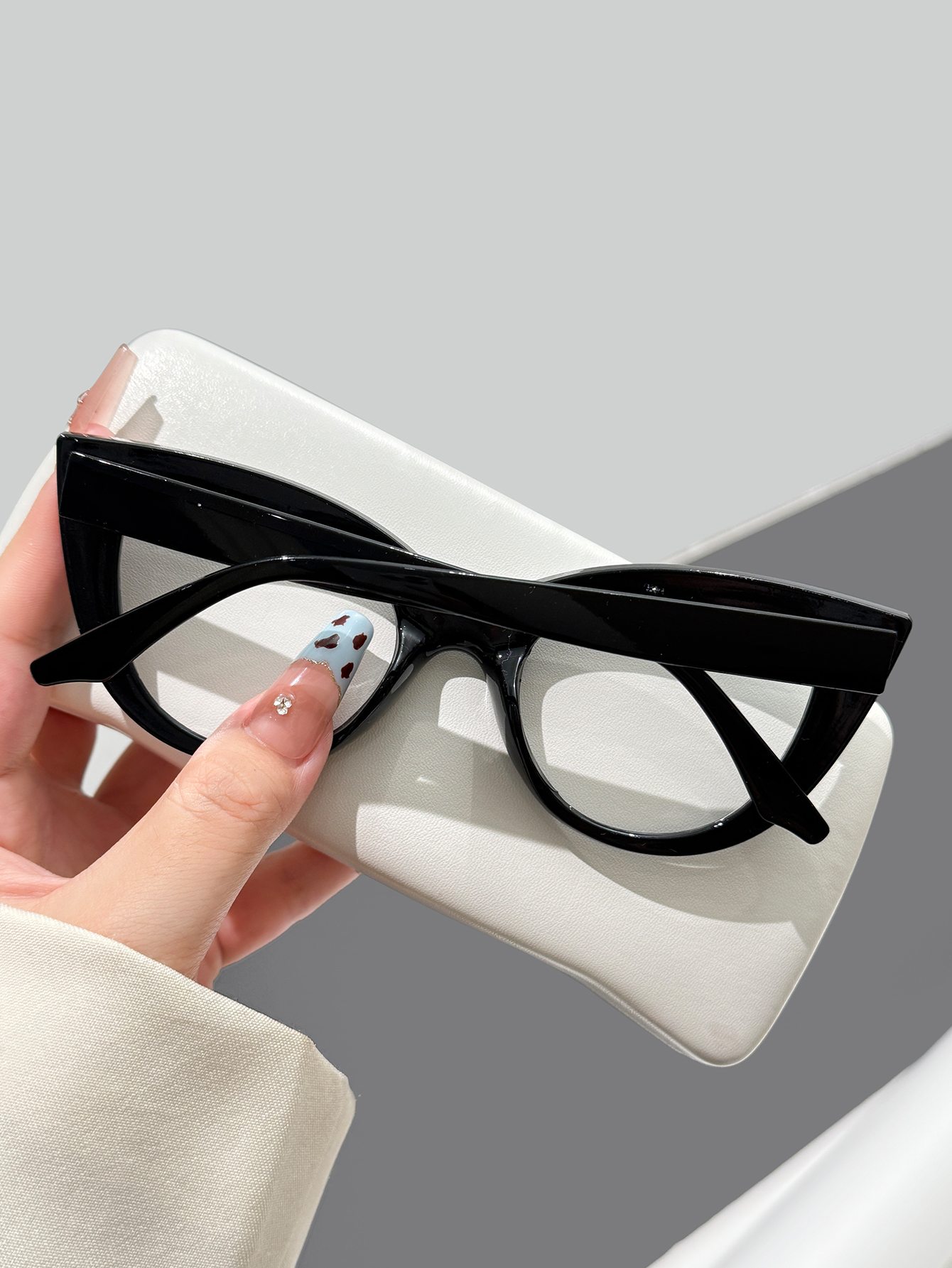 1pc retro black thick frame ca - огляд і ціна Street Fashion China Girl